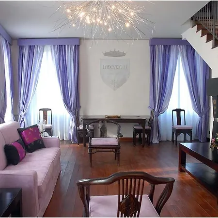Castello Di Pontebosio Luxury מלון 4*