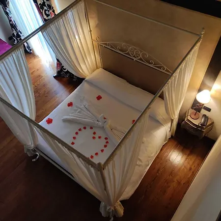 蒙迪果西奥城堡豪华度假酒店 酒店 Licciana Nardi