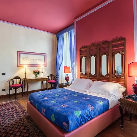 מלון Castello Di Pontebosio Luxury