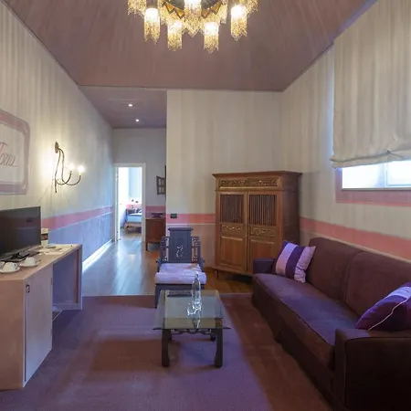 蒙迪果西奥城堡豪华度假酒店 4* Licciana Nardi